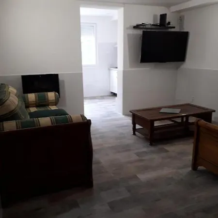 Apartment Victor Hugo Le Blanc-Mesnil